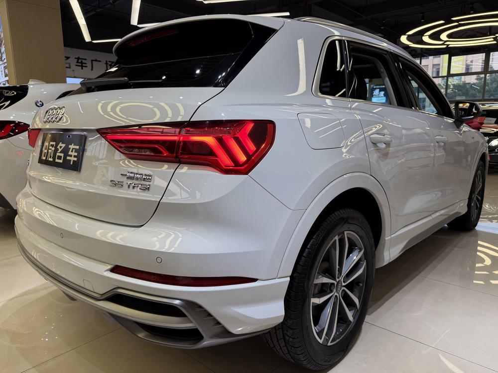 Audi Audi Q3