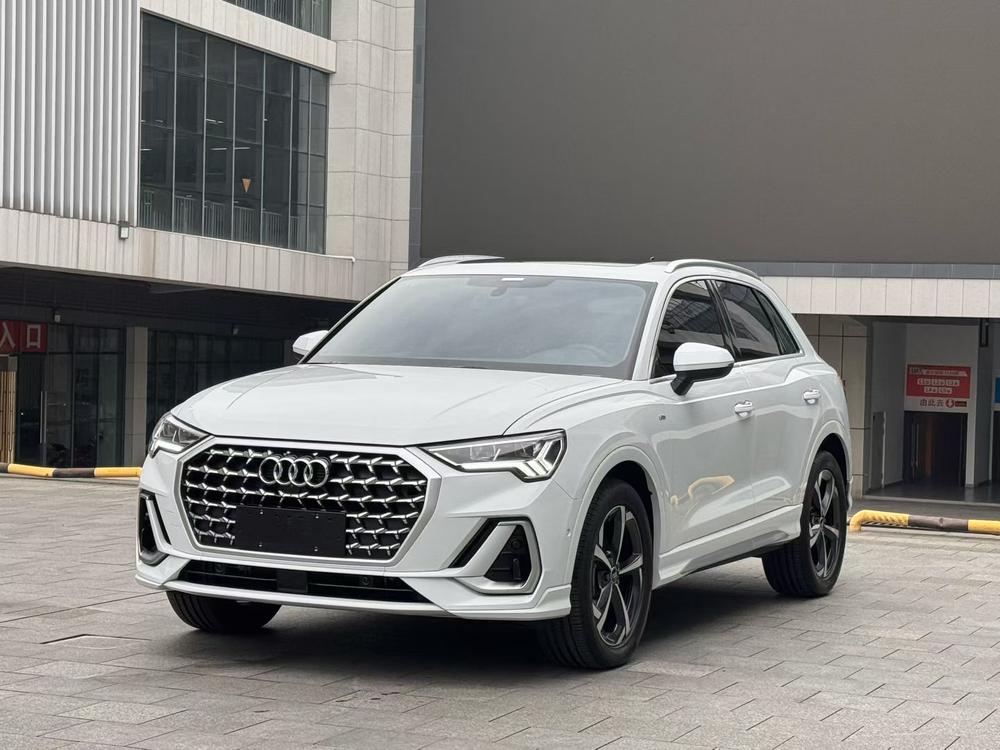 Audi Audi Q3