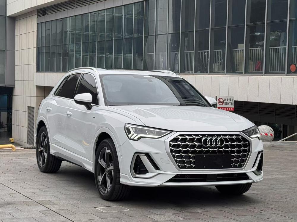 Audi Audi Q3