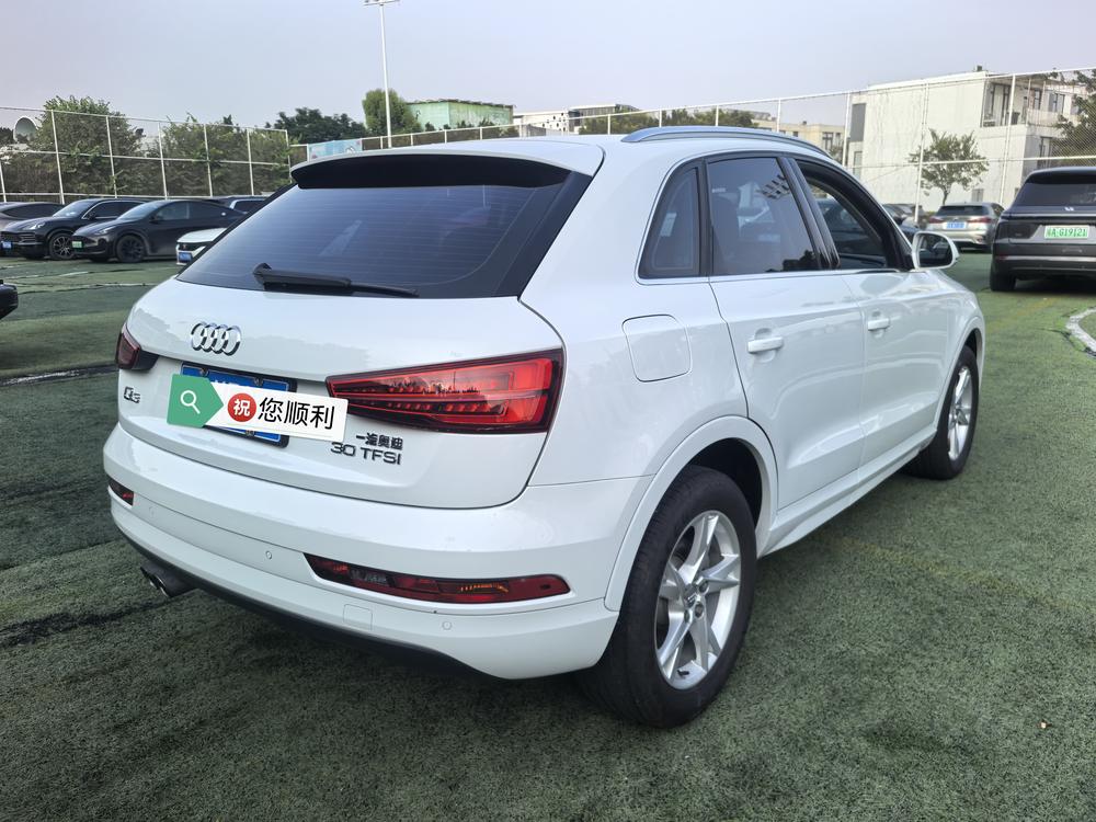 Audi Audi Q3