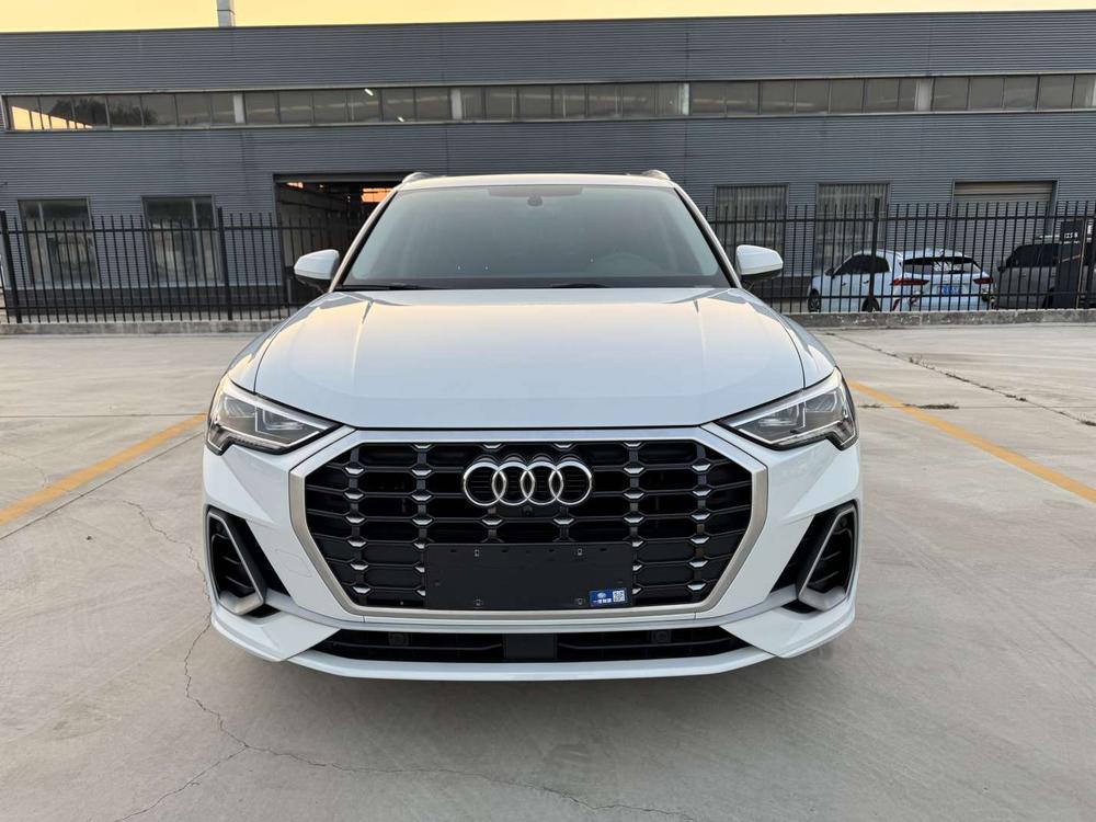 Audi Audi Q3