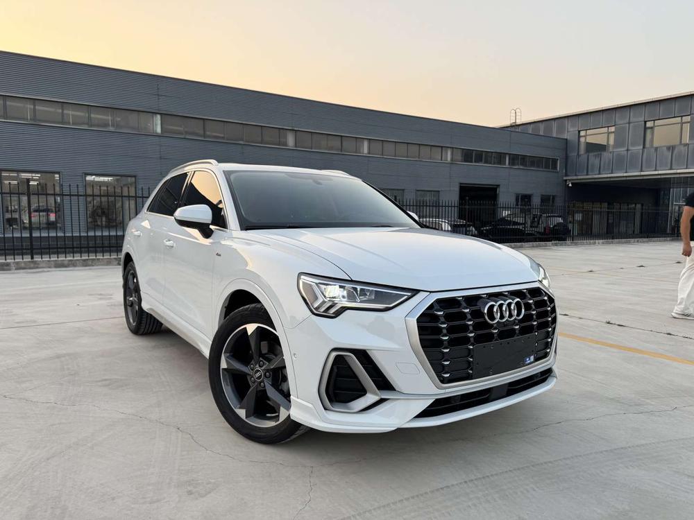 Audi Audi Q3