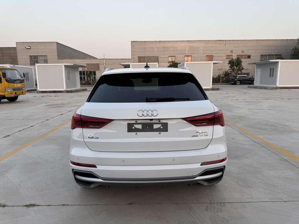 Audi Audi Q3