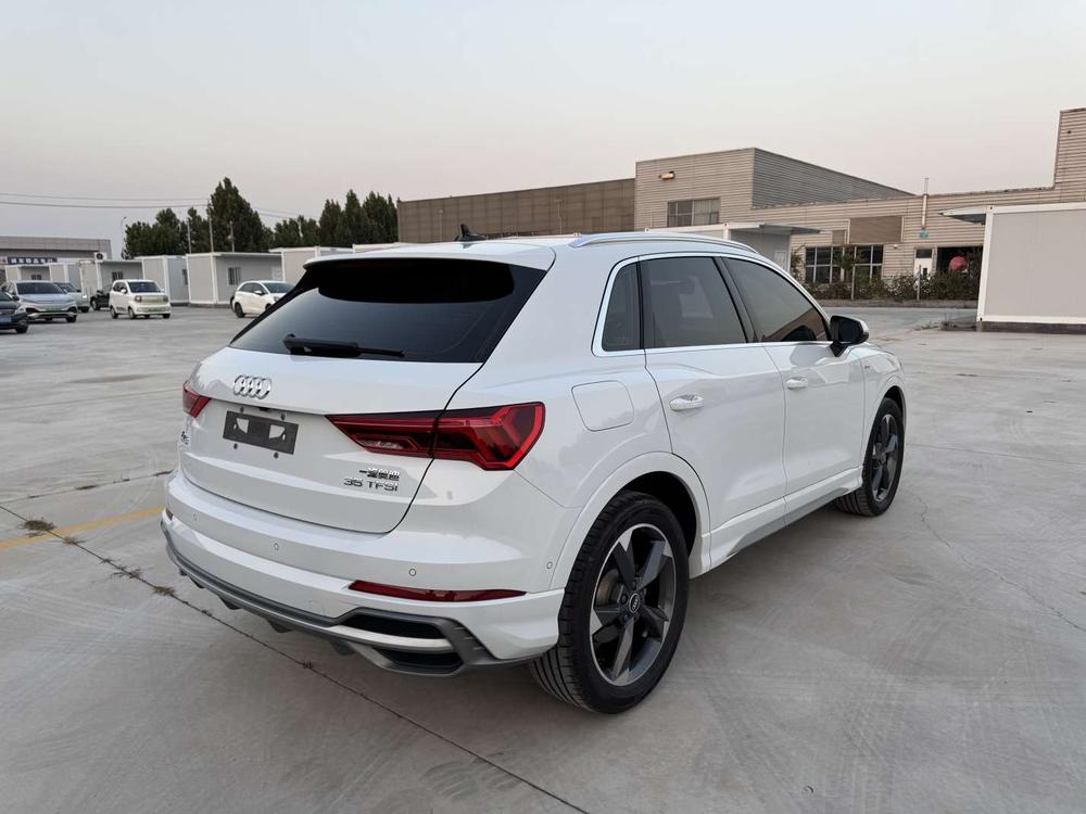 Audi Audi Q3