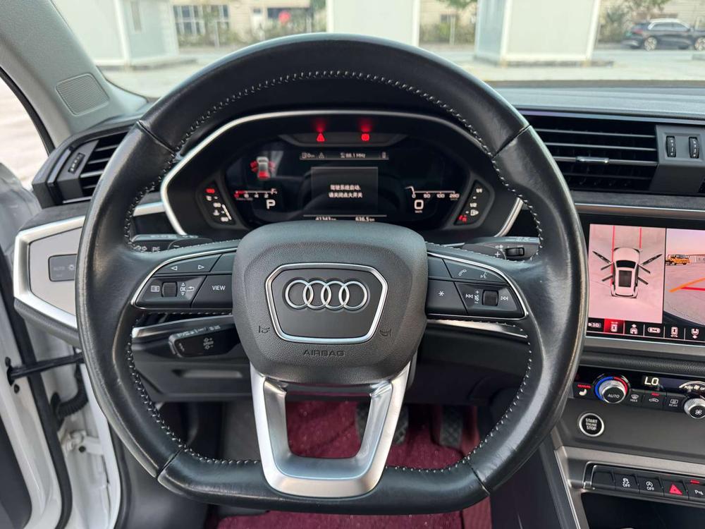 Audi Audi Q3
