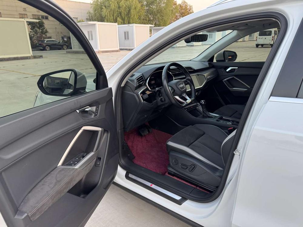 Audi Audi Q3