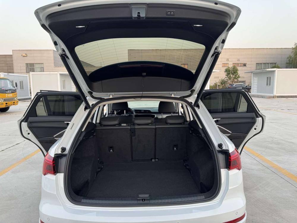 Audi Audi Q3