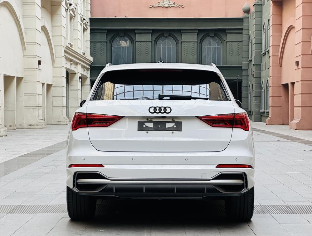 Audi Audi Q3