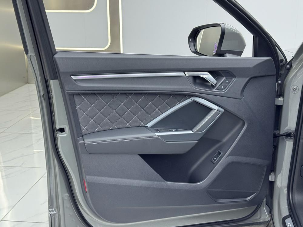 Audi Audi Q3