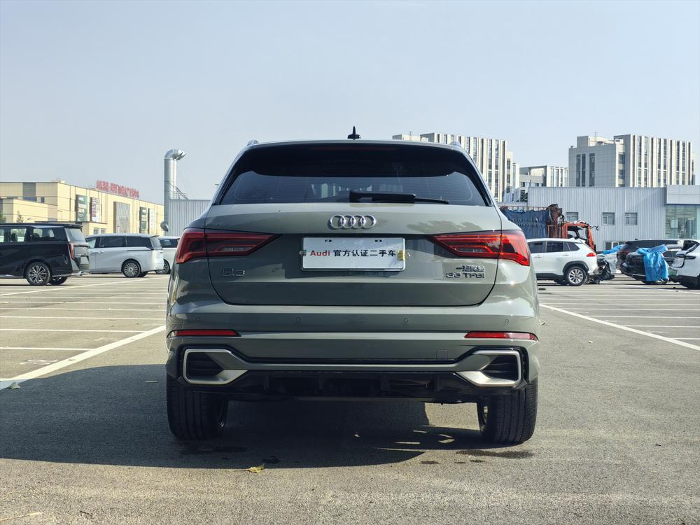 Audi Audi Q3