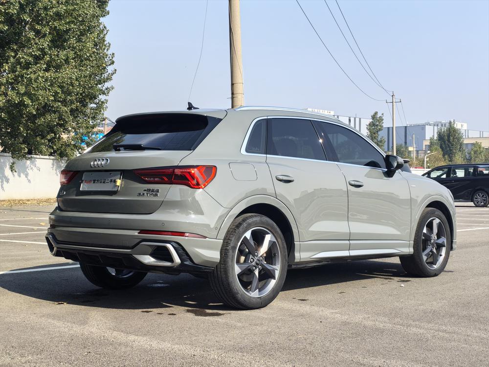 Audi Audi Q3