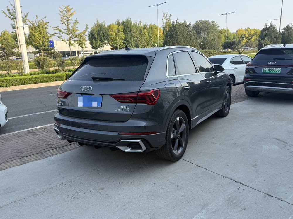 Audi Audi Q3