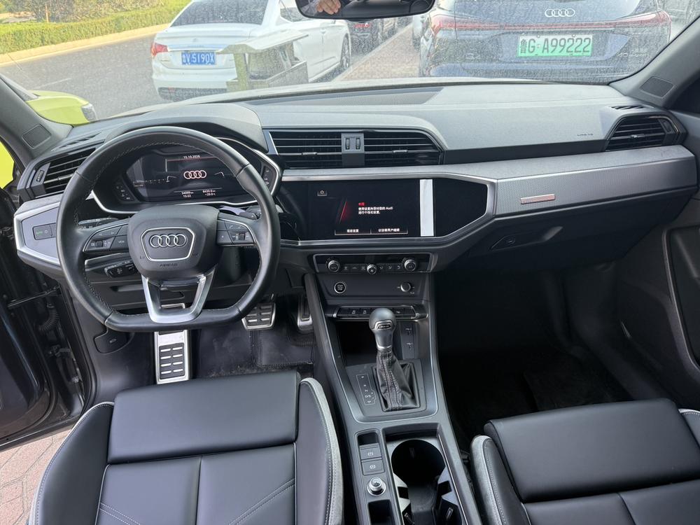 Audi Audi Q3