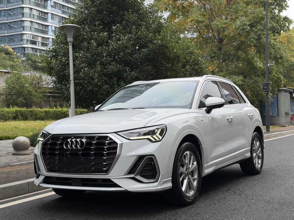 Audi Audi Q3
