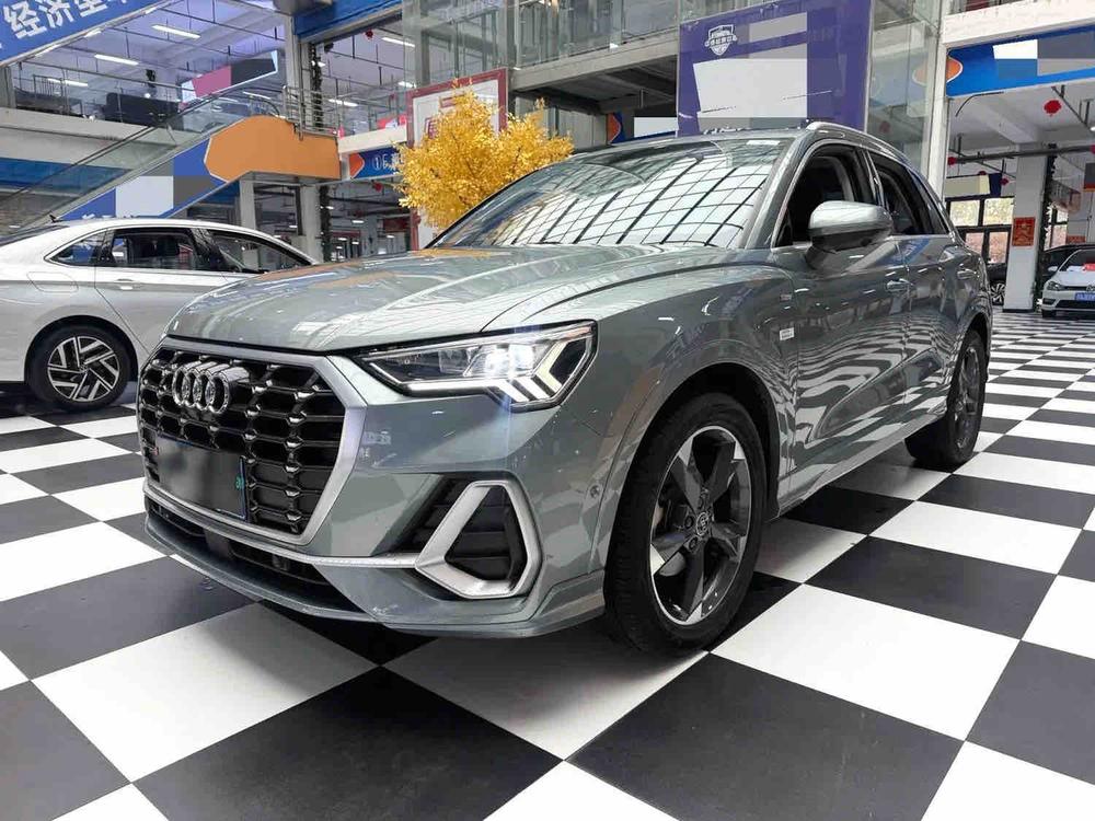 Audi Audi Q3