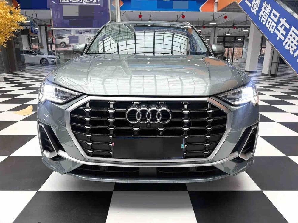 Audi Audi Q3