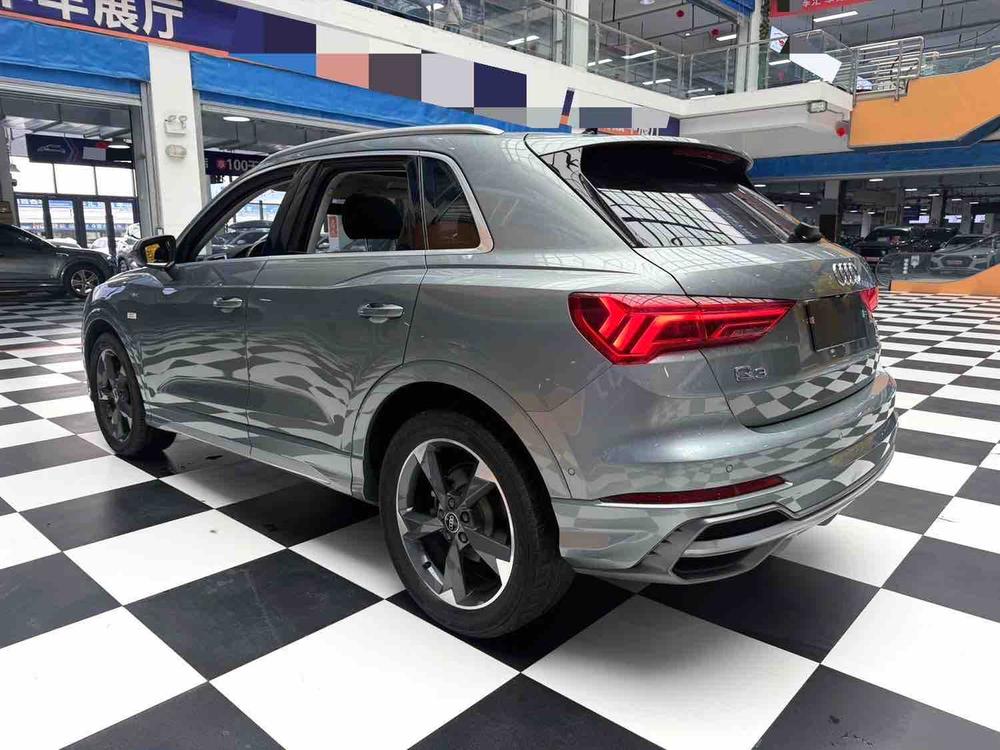 Audi Audi Q3