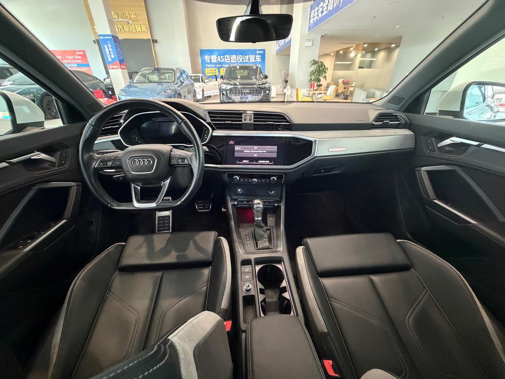 Audi Audi Q3