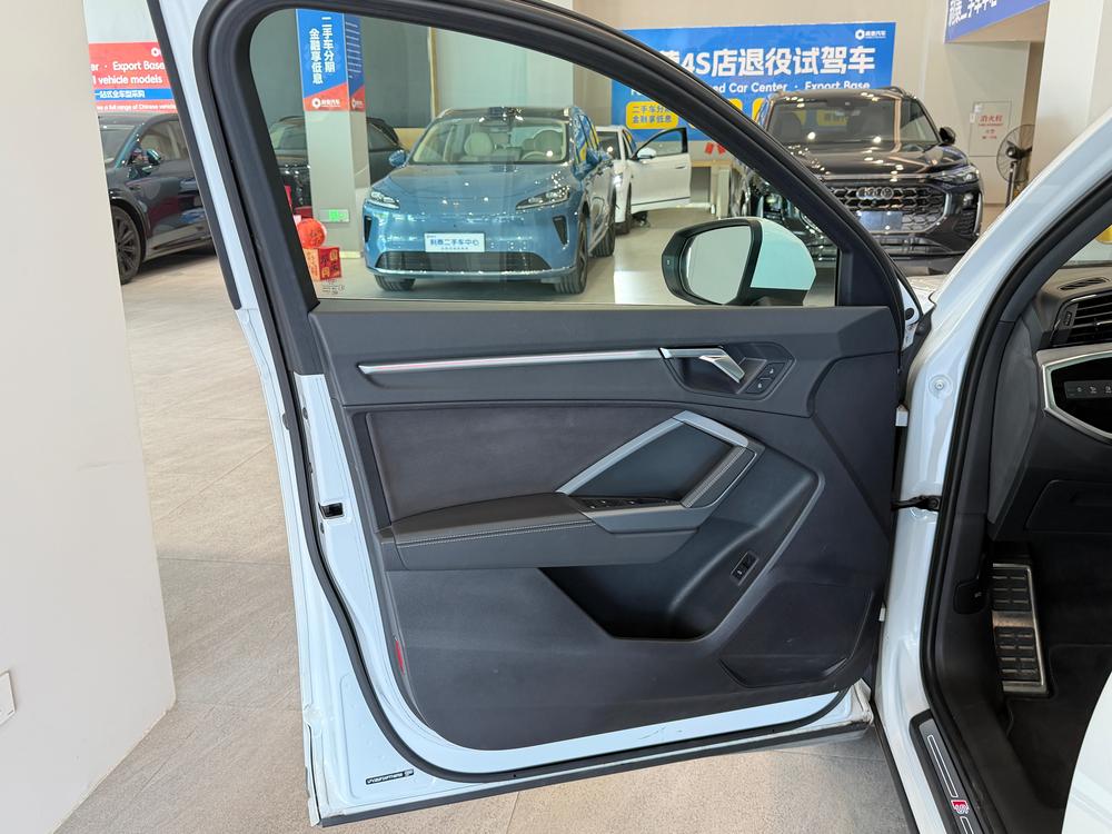 Audi Audi Q3