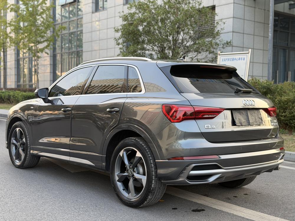 Audi Audi Q3