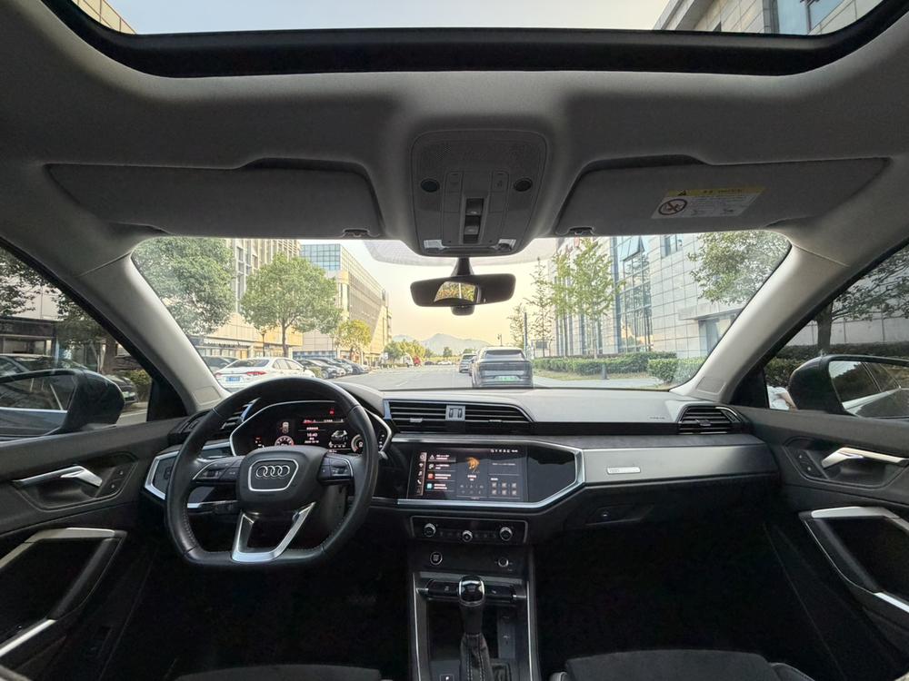 Audi Audi Q3
