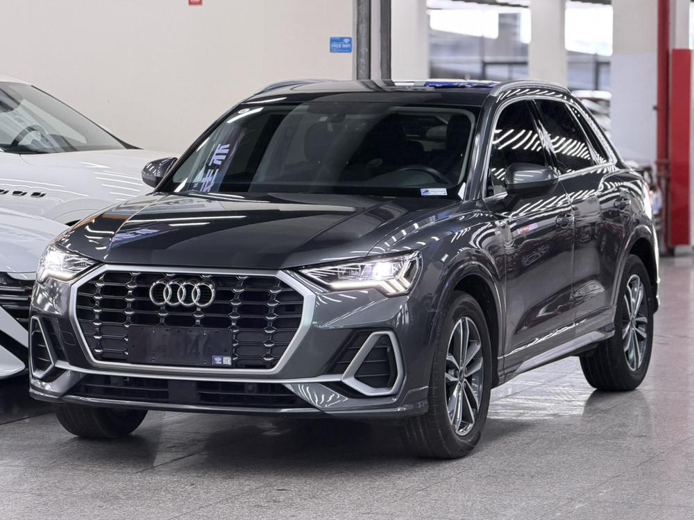 Audi Audi Q3
