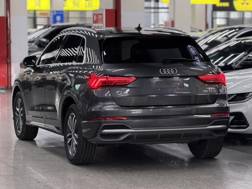 Audi Audi Q3