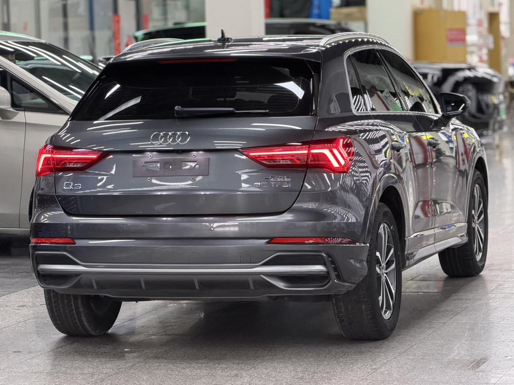 Audi Audi Q3