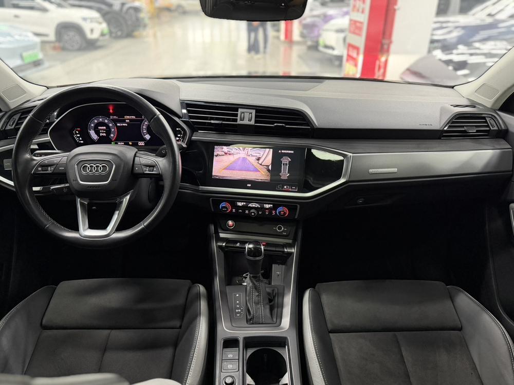Audi Audi Q3