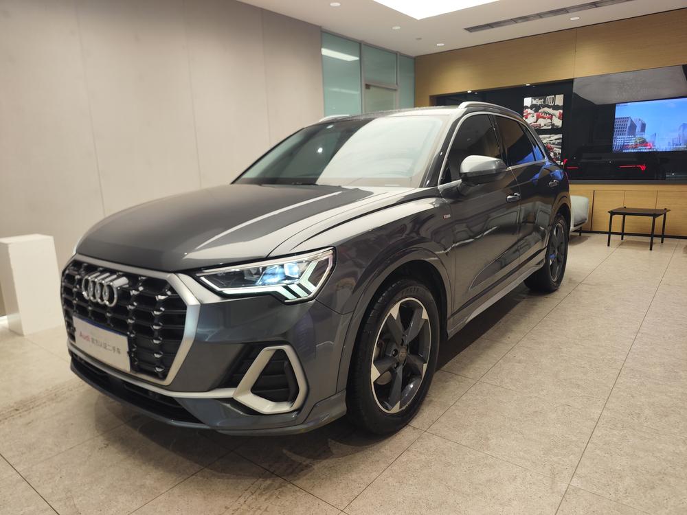 Audi Audi Q3