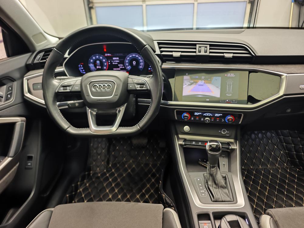 Audi Audi Q3