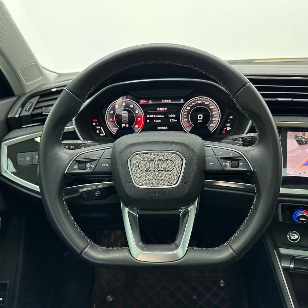 Audi Audi Q3