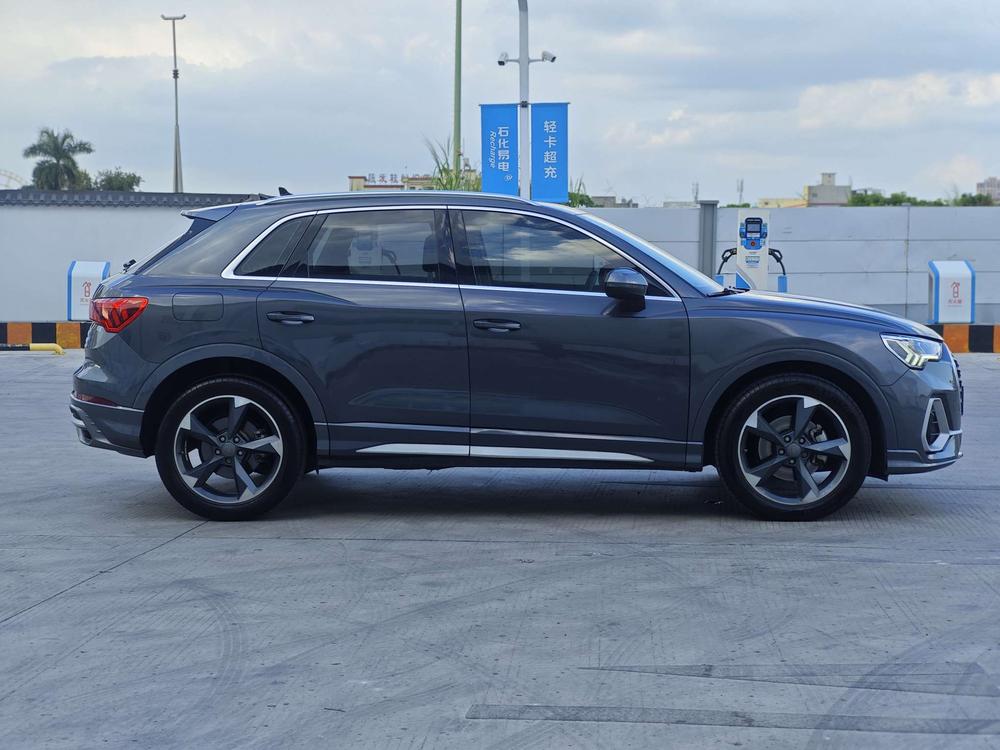 Audi Audi Q3