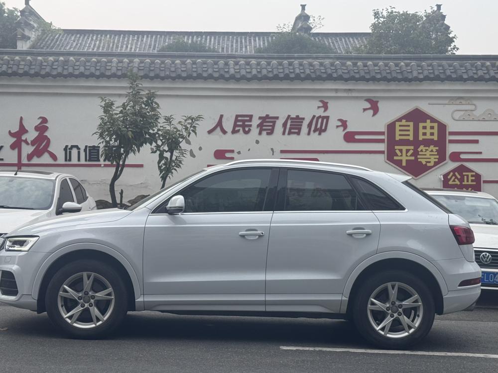 Audi Audi Q3
