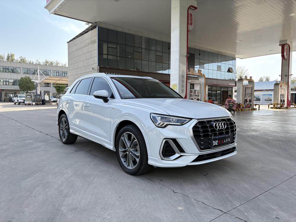 Audi Audi Q3