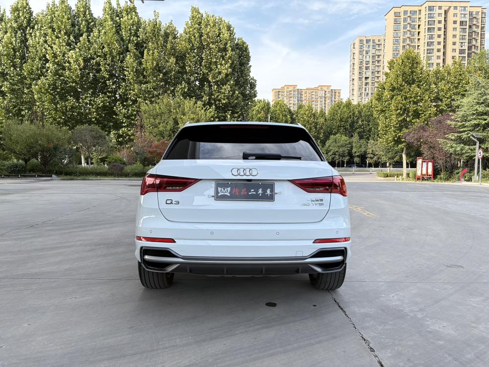 Audi Audi Q3