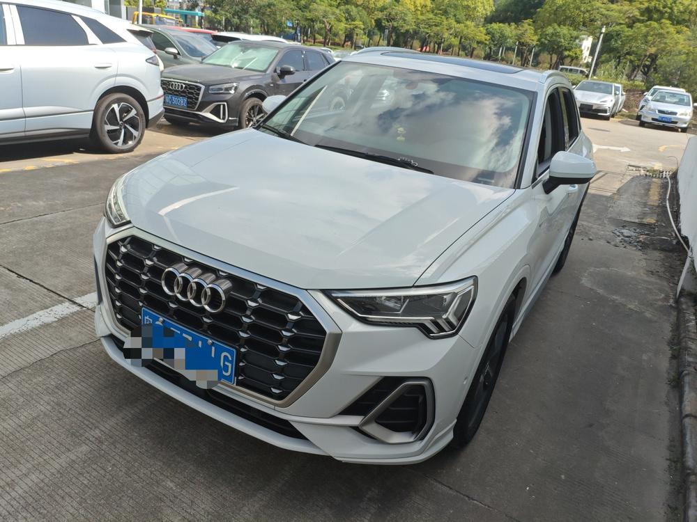 Audi Audi Q3