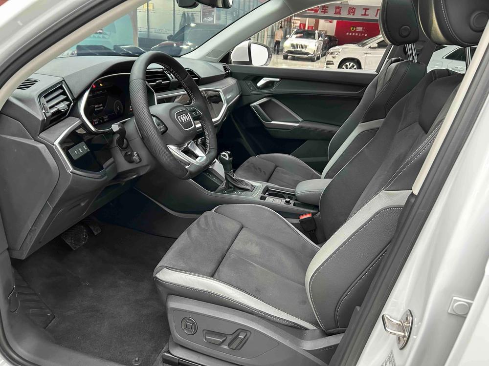 Audi Audi Q3
