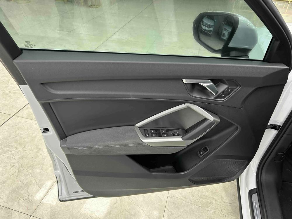 Audi Audi Q3