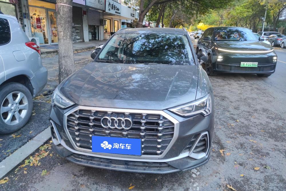 Audi Audi Q3