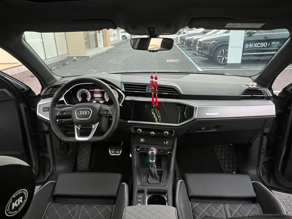 Audi Audi Q3