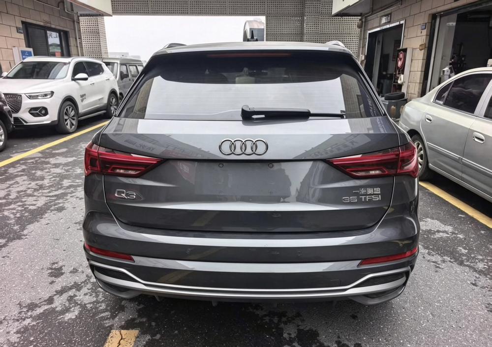 Audi Audi Q3
