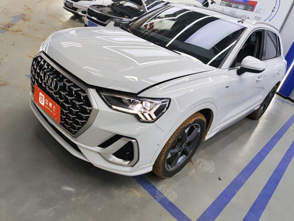 Audi Audi Q3