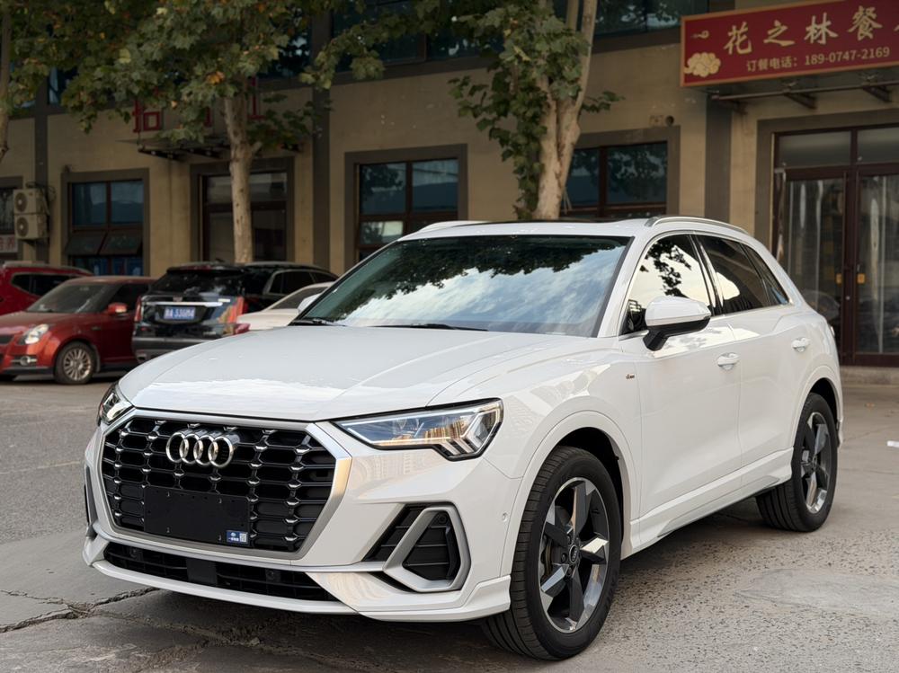 Audi Audi Q3