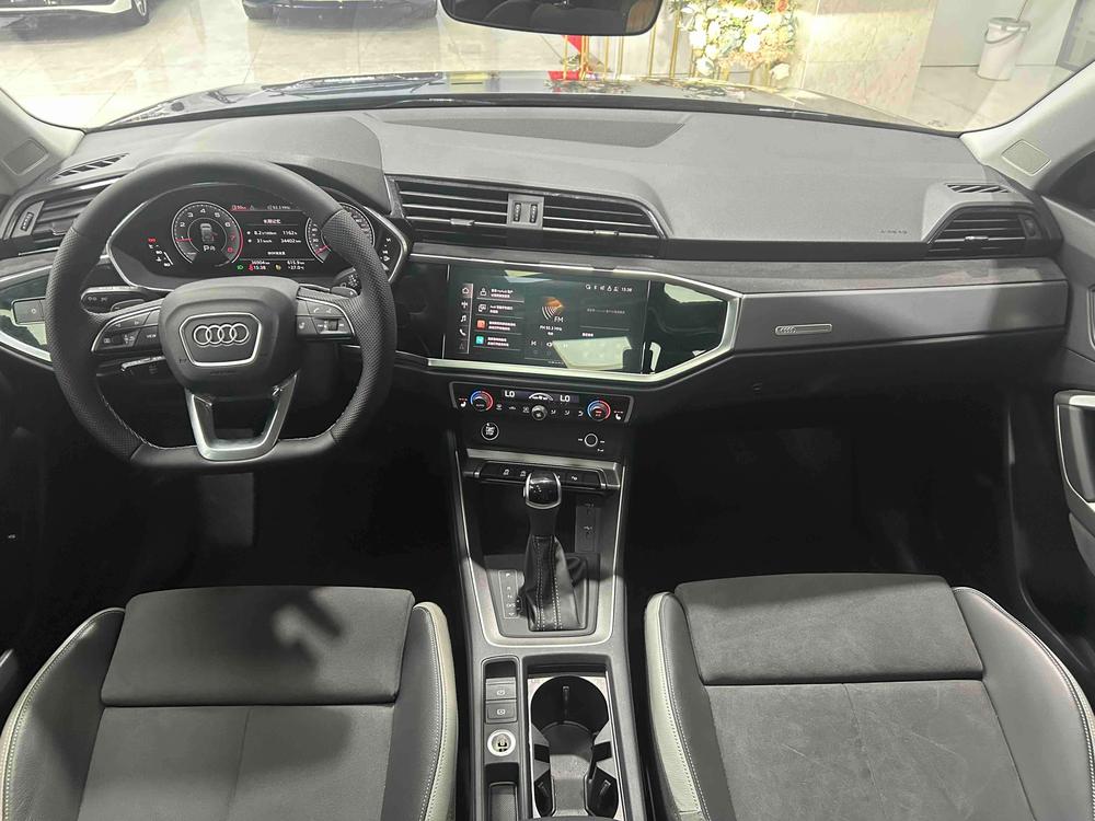 Audi Audi Q3