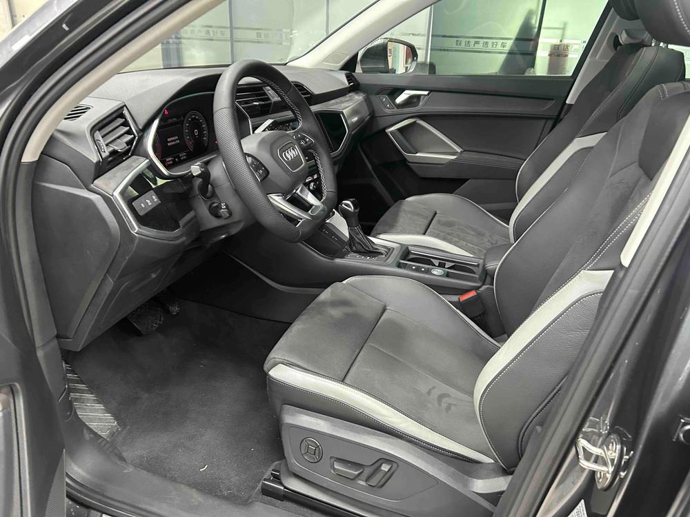 Audi Audi Q3
