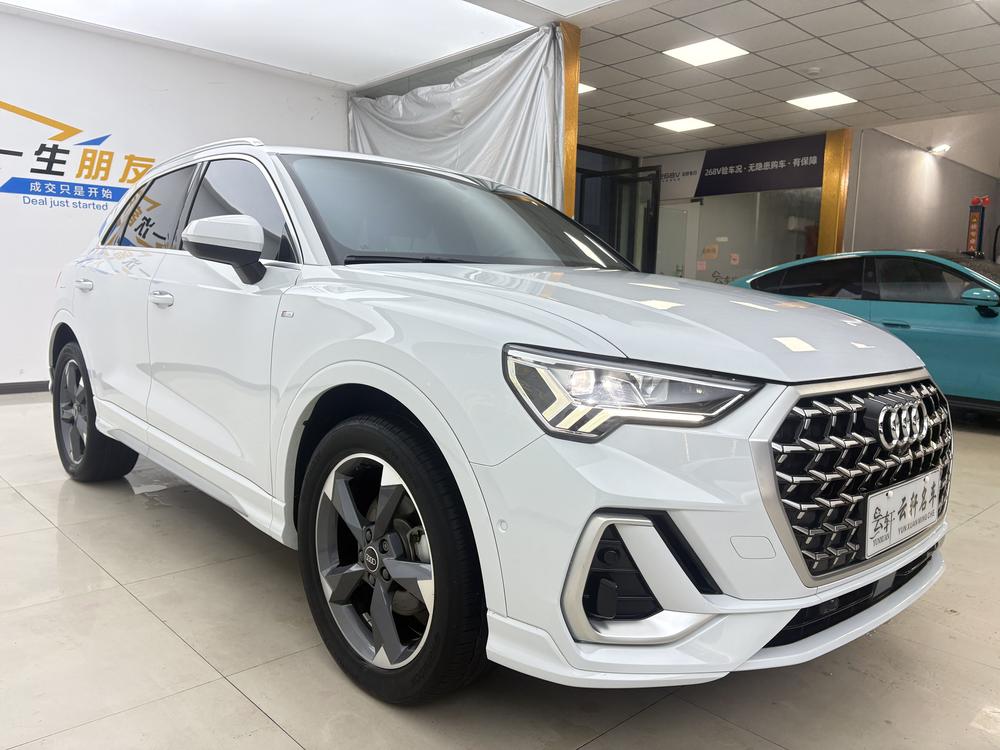 Audi Audi Q3
