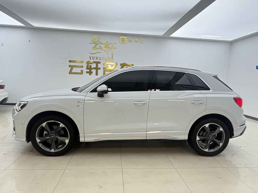 Audi Audi Q3