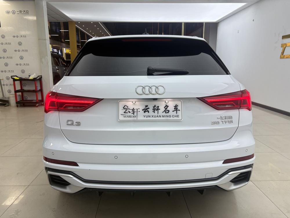 Audi Audi Q3