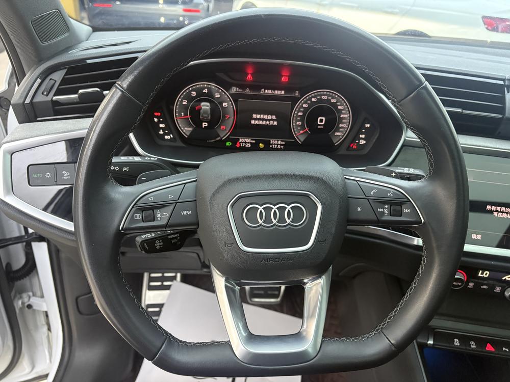 Audi Audi Q3